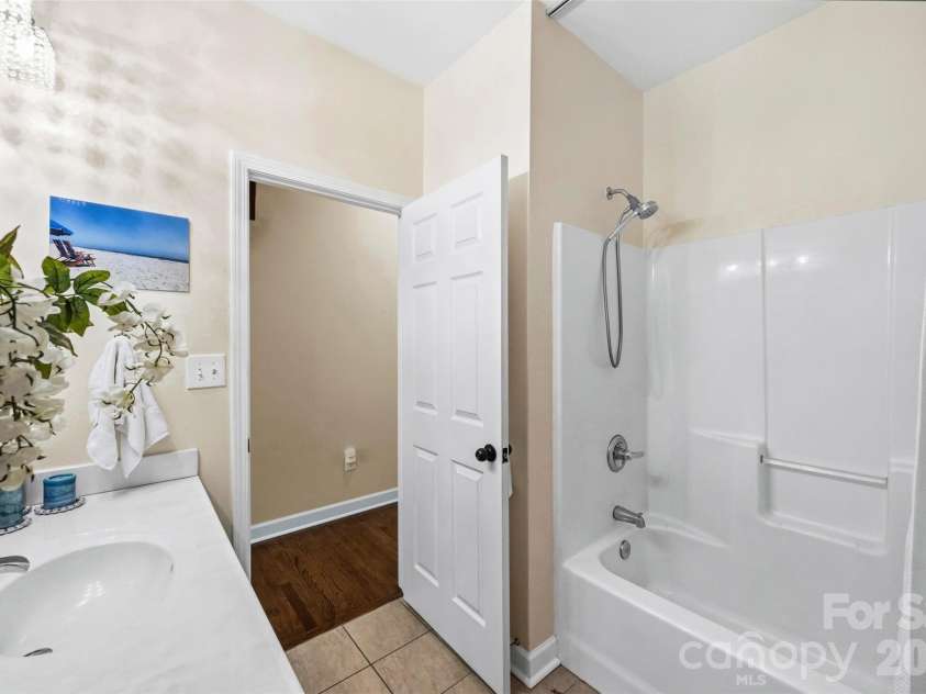 4073 MCconnells Highway, Rock Hill, SC 29732.  MLS# CAR4389490, YatesRealty ID 27836. 
