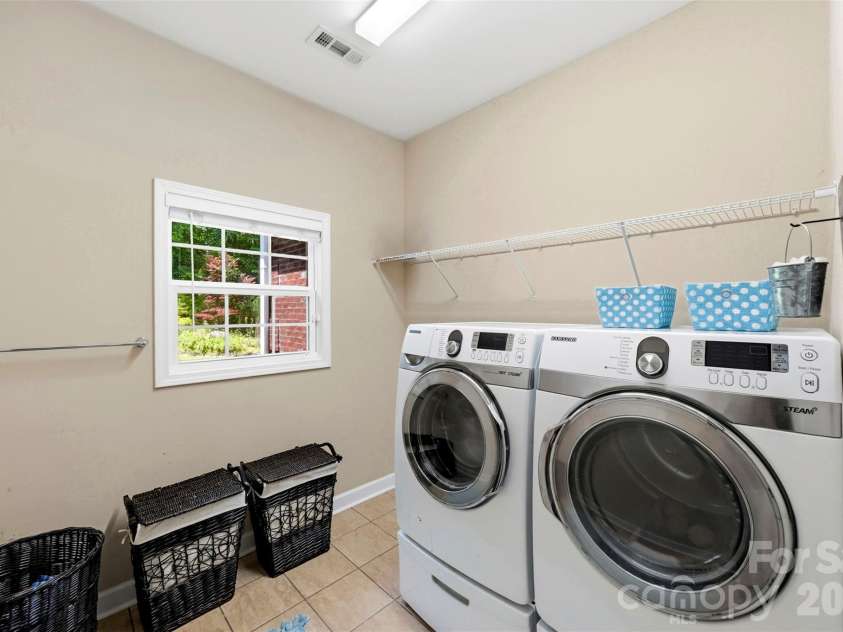 4073 MCconnells Highway, Rock Hill, SC 29732.  MLS# CAR4389490, YatesRealty ID 27836. 