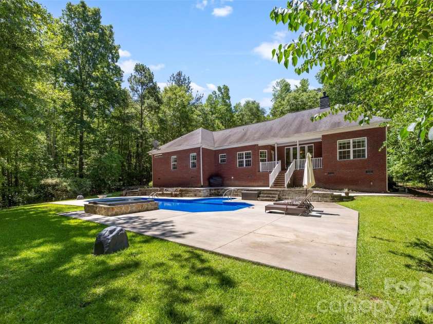 4073 MCconnells Highway, Rock Hill, SC 29732.  MLS# CAR4389490, YatesRealty ID 27836. 