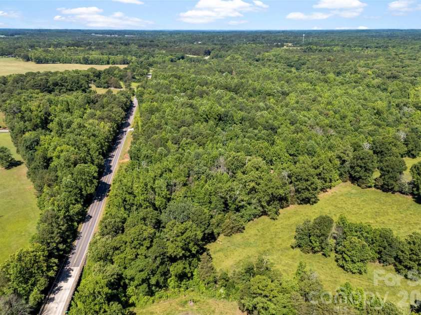 4073 MCconnells Highway, Rock Hill, SC 29732.  MLS# CAR4389490, YatesRealty ID 27836. 