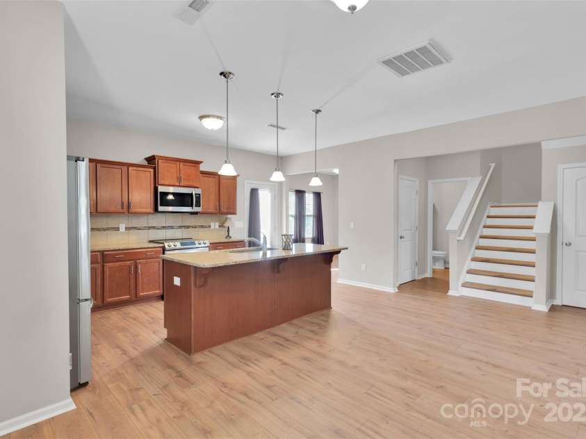 611 Sawtooth Oak Drive, Landis, NC 28088.  MLS# CAR4306289, YatesRealty ID 27837. 