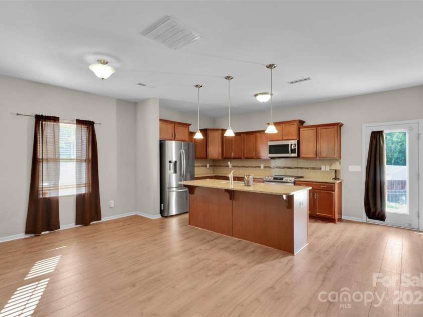611 Sawtooth Oak Drive, Landis, NC 28088.  MLS# CAR4306289, YatesRealty ID 27837. 