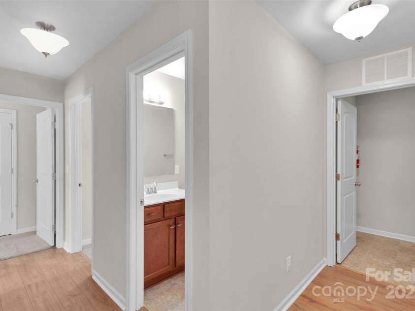 611 Sawtooth Oak Drive, Landis, NC 28088.  MLS# CAR4306289, YatesRealty ID 27837. 