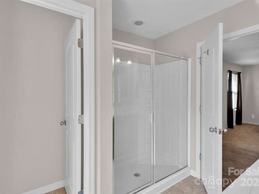 611 Sawtooth Oak Drive, Landis, NC 28088.  MLS# CAR4306289, YatesRealty ID 27837. 