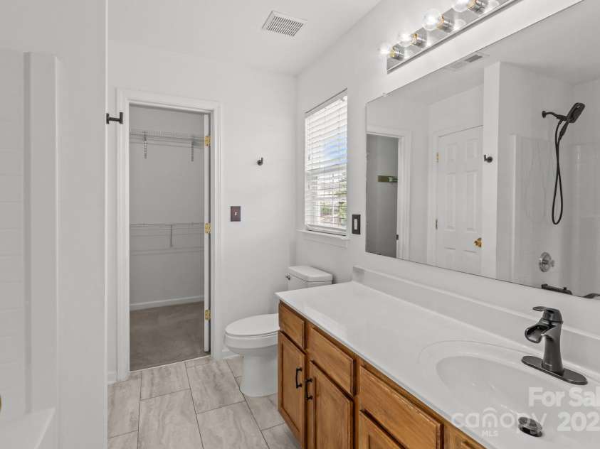 1901 Summit Ridge Lane, Kannapolis, NC 28083.  MLS# CAR4271405, YatesRealty ID 27838. 