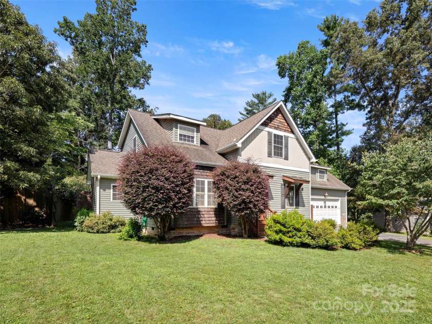 60 Jericho Ridge Road, Fletcher, NC 28732.  MLS# CAR4276950, YatesRealty ID 27839. 