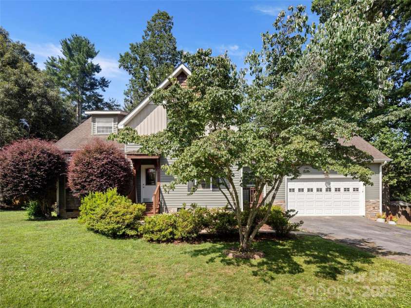 60 Jericho Ridge Road, Fletcher, NC 28732.  MLS# CAR4276950, YatesRealty ID 27839. 