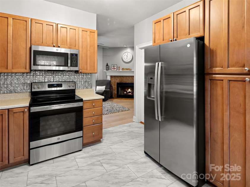 60 Jericho Ridge Road, Fletcher, NC 28732.  MLS# CAR4276950, YatesRealty ID 27839. 