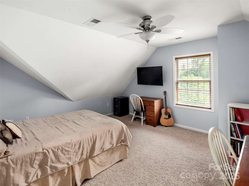 60 Jericho Ridge Road, Fletcher, NC 28732.  MLS# CAR4276950, YatesRealty ID 27839. 