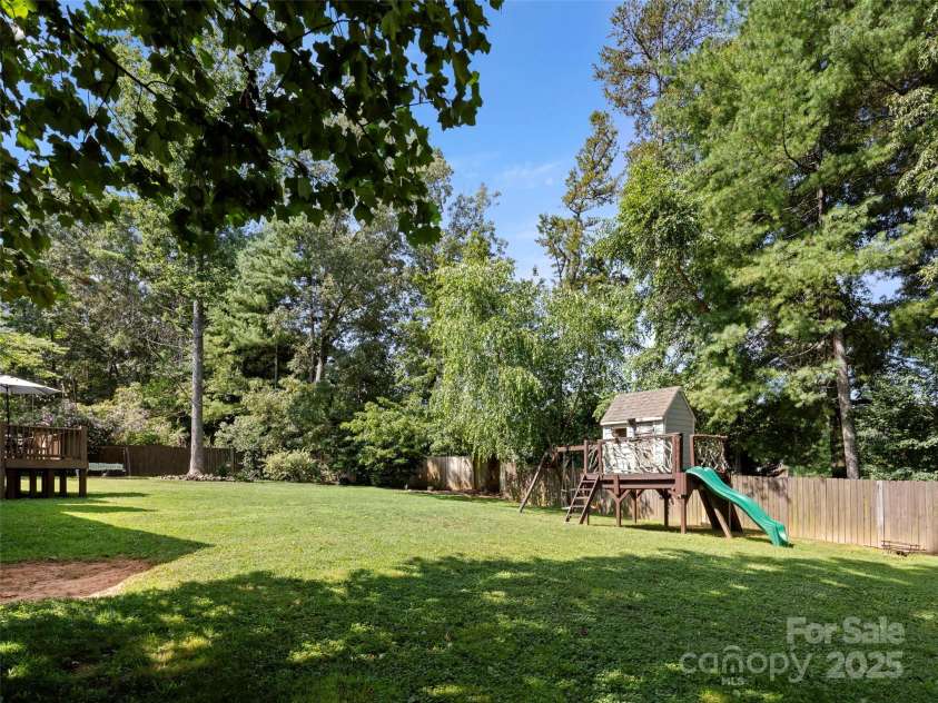 60 Jericho Ridge Road, Fletcher, NC 28732.  MLS# CAR4276950, YatesRealty ID 27839. 