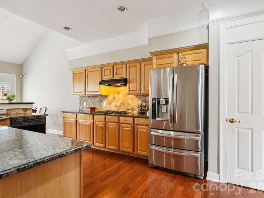 10826 Rogalla Drive, Charlotte, NC 28277.  MLS# CAR4349718, YatesRealty ID 2784. 