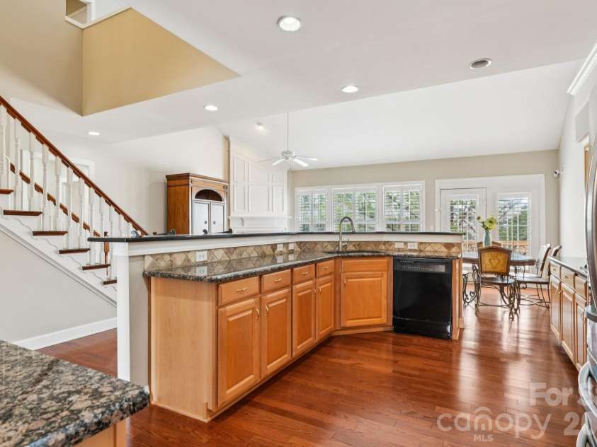 10826 Rogalla Drive, Charlotte, NC 28277.  MLS# CAR4349718, YatesRealty ID 2784. 