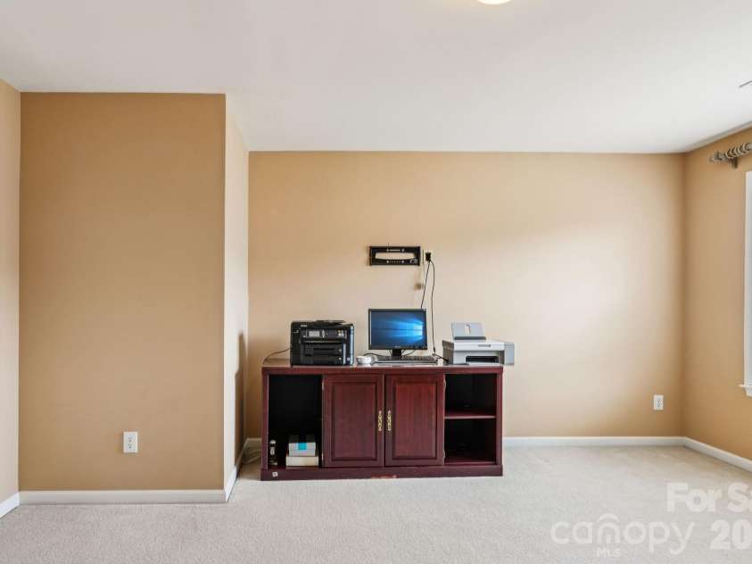 10826 Rogalla Drive, Charlotte, NC 28277.  MLS# CAR4349718, YatesRealty ID 2784. 