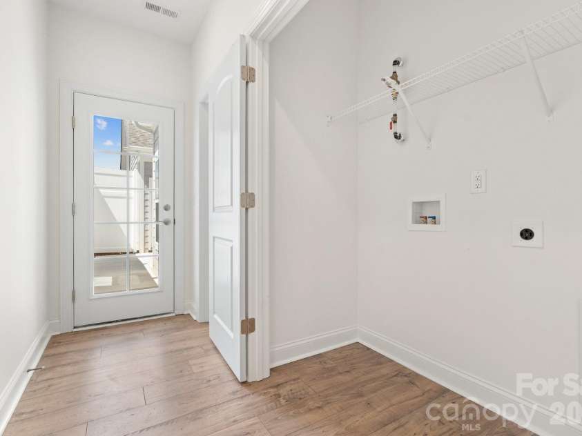 135 Cherry Springs Lane, Asheville, NC 28804.  MLS# CAR4336896, YatesRealty ID 2784. 