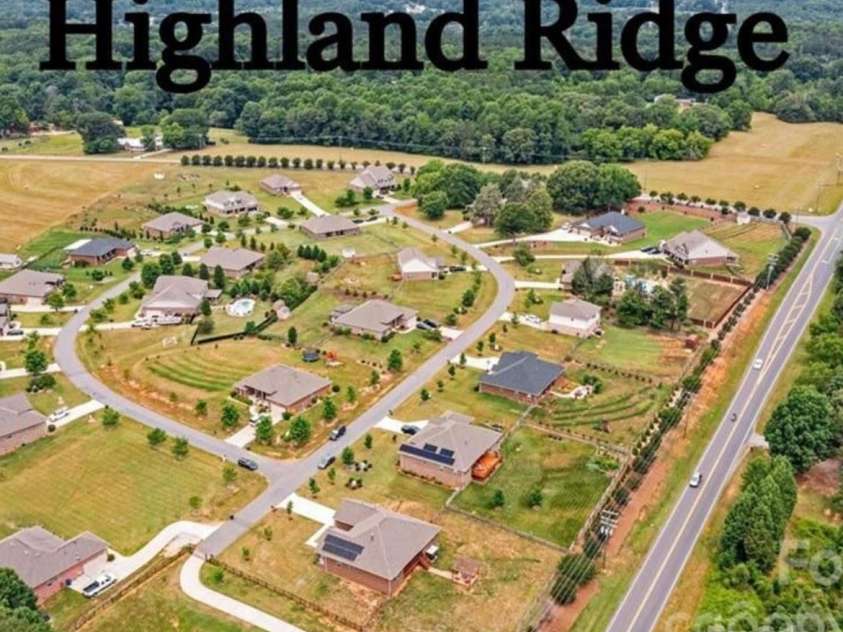 109 Nesting Quail Lane, Mooresville, NC 28117.  MLS# CAR4279111, YatesRealty ID 27840. Hignland Ridge