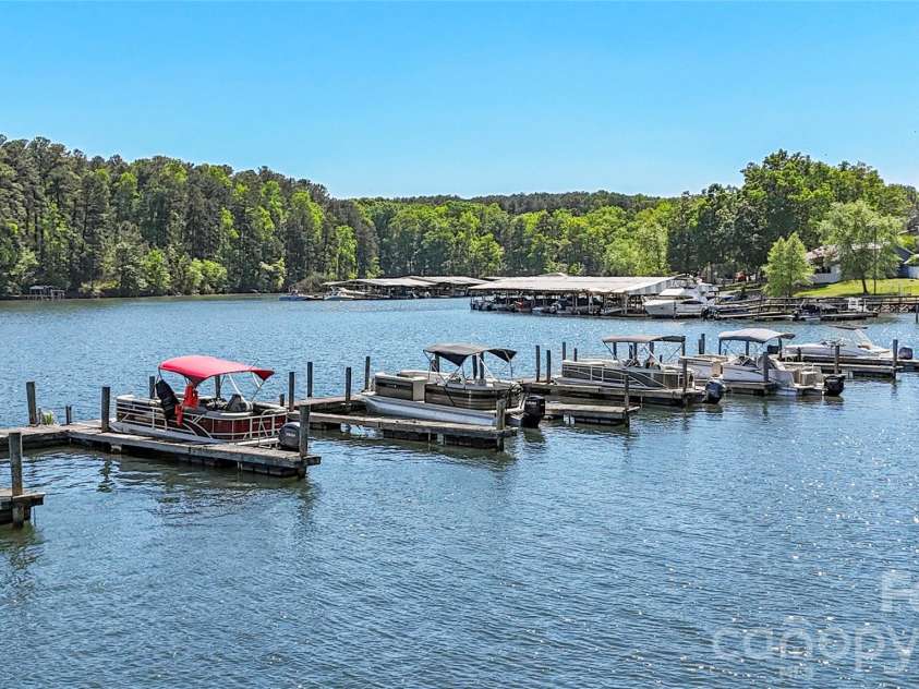 1488 Ardmore Drive, Sherrills Ford, NC 28673.  MLS# CAR4357121, YatesRealty ID 27841. Sherrills Ford Area