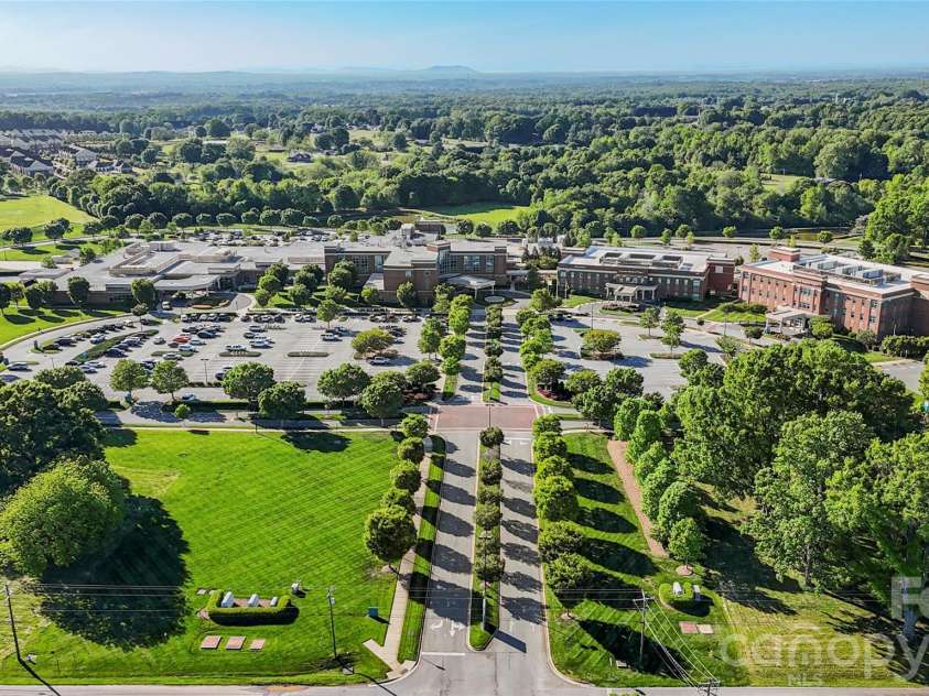 1488 Ardmore Drive, Sherrills Ford, NC 28673.  MLS# CAR4357121, YatesRealty ID 27841. Sherrills Ford Area