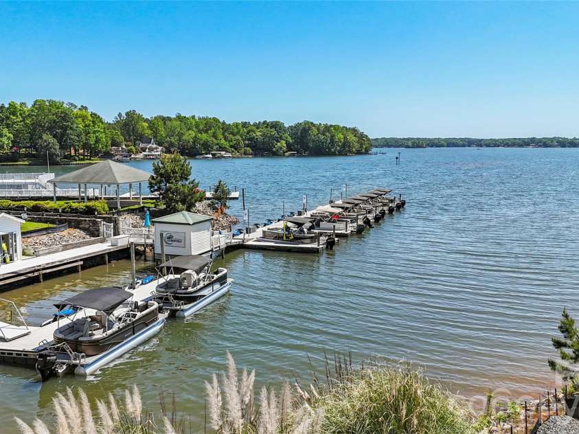 1488 Ardmore Drive, Sherrills Ford, NC 28673.  MLS# CAR4357121, YatesRealty ID 27841. Sherrills Ford Area