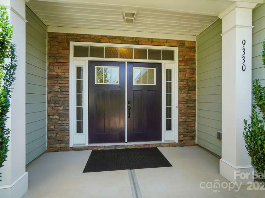 9330 Carneros Creek Road, Charlotte, NC 28214.  MLS# CAR4270706, YatesRealty ID 27842. 