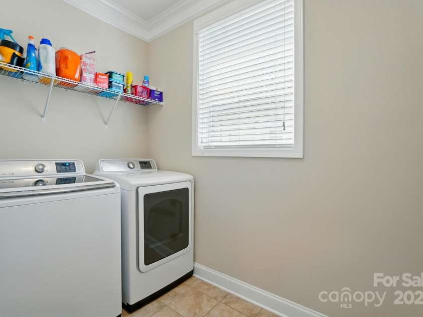 9330 Carneros Creek Road, Charlotte, NC 28214.  MLS# CAR4270706, YatesRealty ID 27842. 