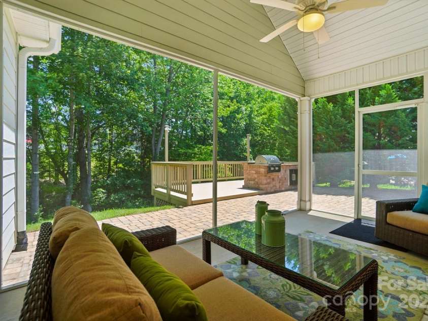 9330 Carneros Creek Road, Charlotte, NC 28214.  MLS# CAR4270706, YatesRealty ID 27842. 