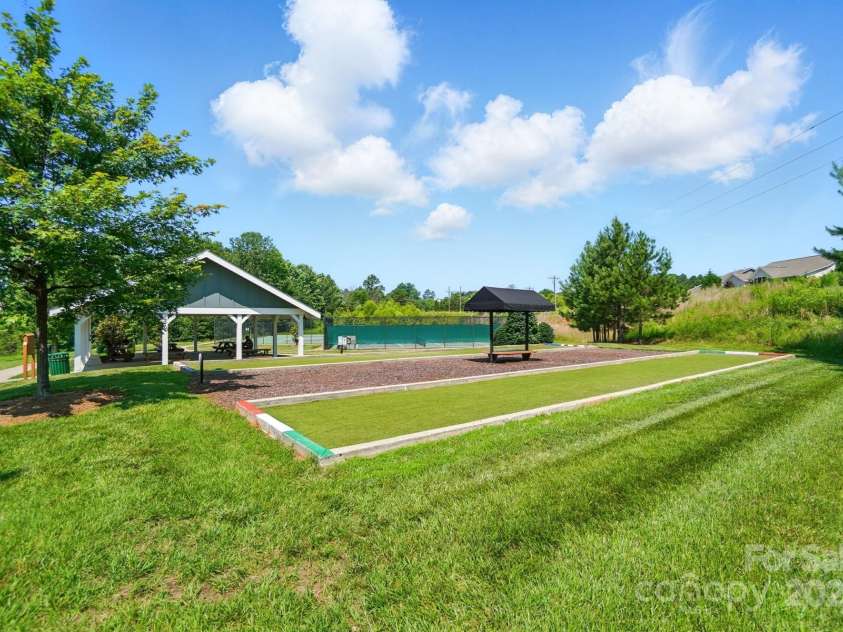 9330 Carneros Creek Road, Charlotte, NC 28214.  MLS# CAR4270706, YatesRealty ID 27842. 
