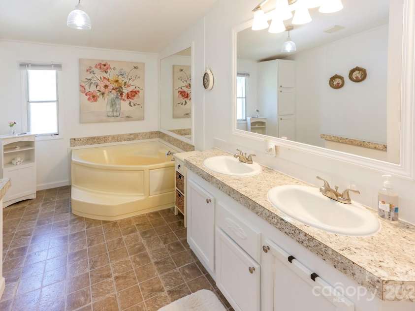 316 Andy Drive, Forest City, NC 28043.  MLS# CAR4282685, YatesRealty ID 27843. 