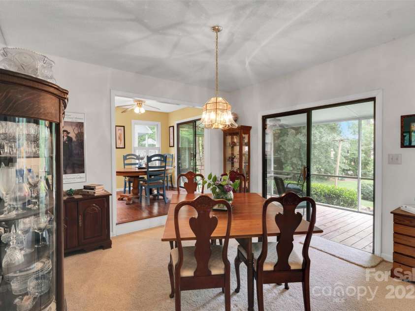 8506 Graham Road, Denver, NC 28037.  MLS# CAR4261302, YatesRealty ID 27844. Dining area looking into Breakfast kitchen