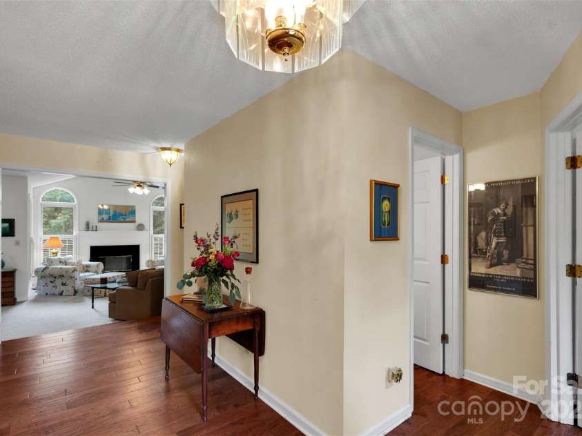 8506 Graham Road, Denver, NC 28037.  MLS# CAR4261302, YatesRealty ID 27844. Entry way