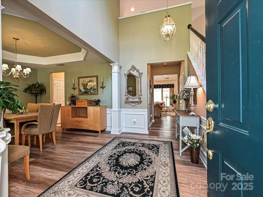 334 Matthews Estates Road, Matthews, NC 28105.  MLS# CAR4282060, YatesRealty ID 27847. 