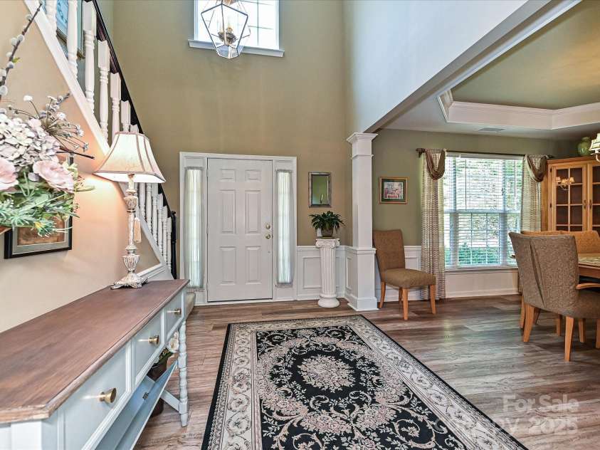 334 Matthews Estates Road, Matthews, NC 28105.  MLS# CAR4282060, YatesRealty ID 27847. 