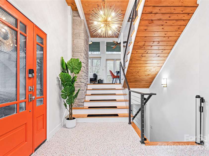 1585 Eagles Nest Road, Waynesville, NC 28786.  MLS# CAR4171726, YatesRealty ID 27848. Entrace to home