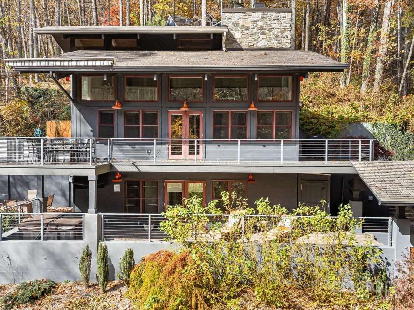 1585 Eagles Nest Road, Waynesville, NC 28786.  MLS# CAR4171726, YatesRealty ID 27848. Exterior - Daytime