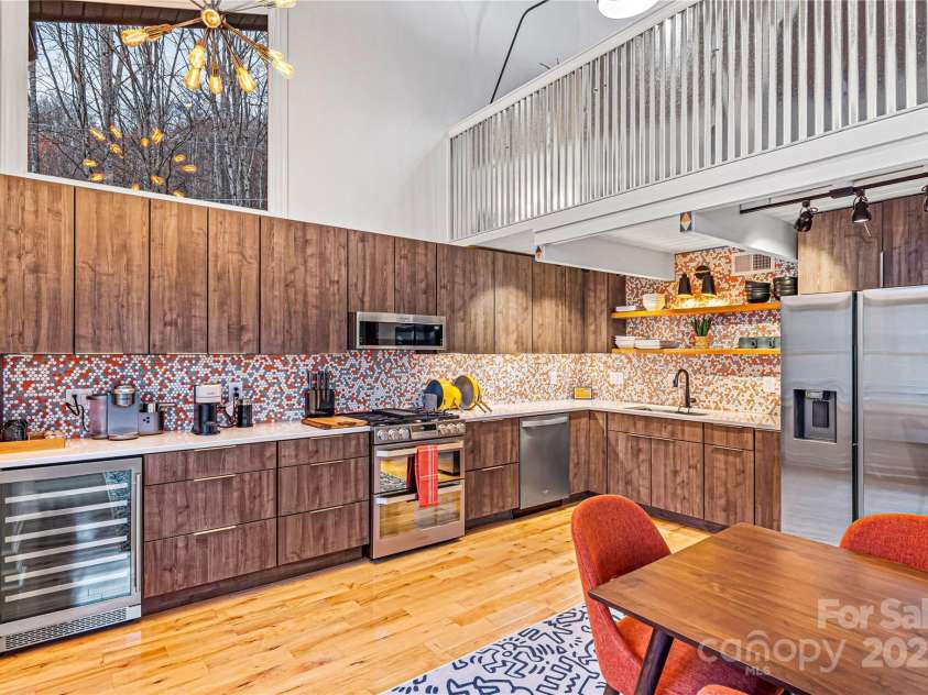 1585 Eagles Nest Road, Waynesville, NC 28786.  MLS# CAR4171726, YatesRealty ID 27848. Kitchen