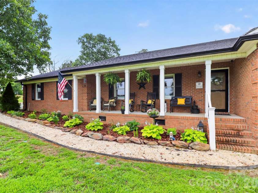 6720 County Line Road, Mount Pleasant, NC 28124.  MLS# CAR4389024, YatesRealty ID 27848. 