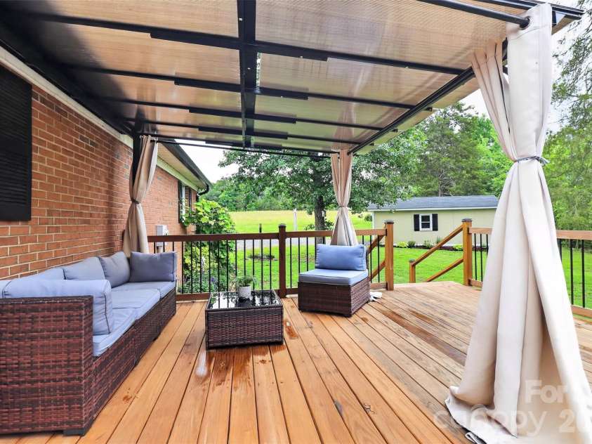 6720 County Line Road, Mount Pleasant, NC 28124.  MLS# CAR4389024, YatesRealty ID 27848. 