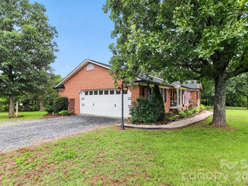 6720 County Line Road, Mount Pleasant, NC 28124.  MLS# CAR4389024, YatesRealty ID 27848. 