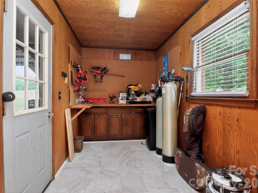 6720 County Line Road, Mount Pleasant, NC 28124.  MLS# CAR4389024, YatesRealty ID 27848. 