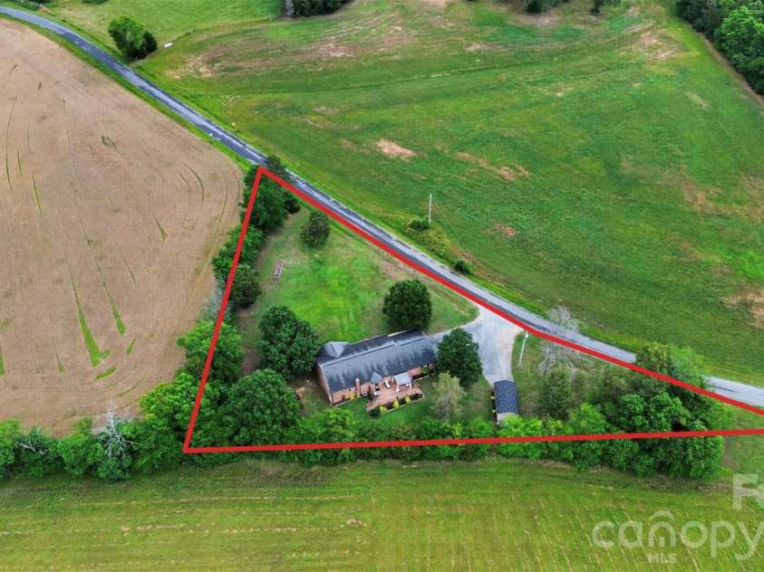 6720 County Line Road, Mount Pleasant, NC 28124.  MLS# CAR4389024, YatesRealty ID 27848. 