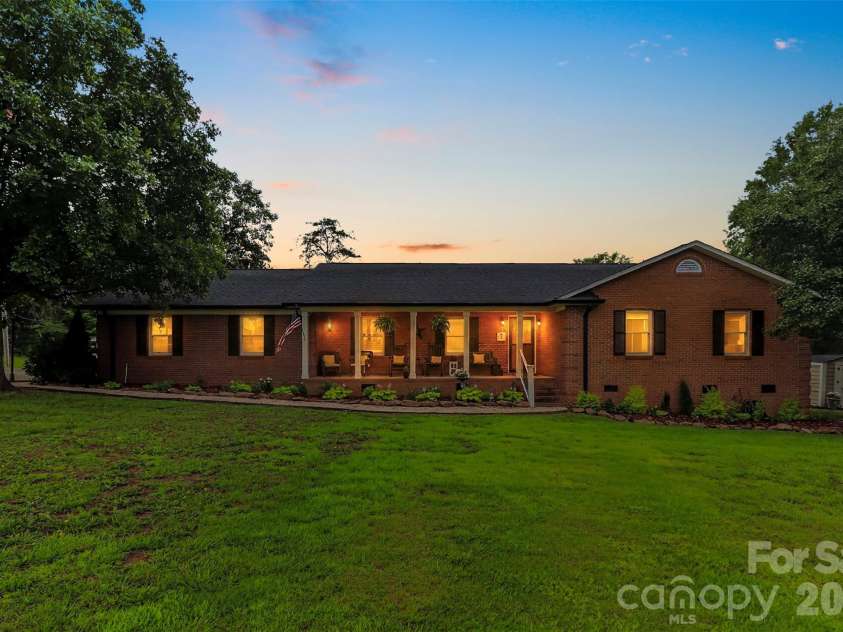 6720 County Line Road, Mount Pleasant, NC 28124.  MLS# CAR4389024, YatesRealty ID 27848. 