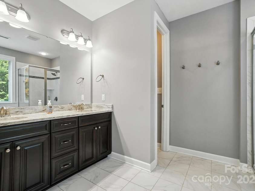 17425 Closest Pin Drive, Huntersville, NC 28078.  MLS# CAR4279964, YatesRealty ID 27849. 