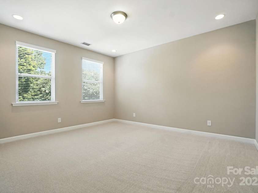 17425 Closest Pin Drive, Huntersville, NC 28078.  MLS# CAR4279964, YatesRealty ID 27849. 