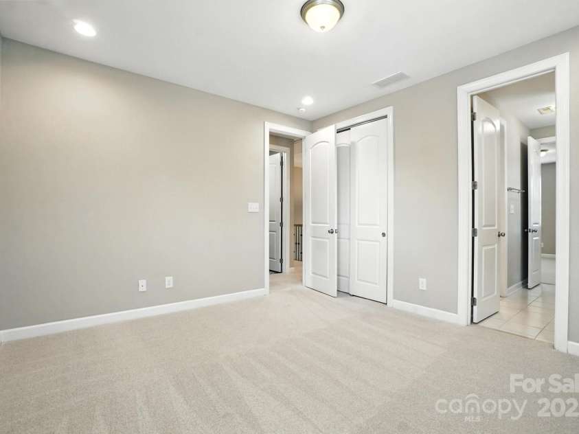 17425 Closest Pin Drive, Huntersville, NC 28078.  MLS# CAR4279964, YatesRealty ID 27849. 