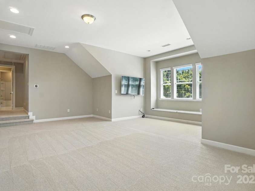 17425 Closest Pin Drive, Huntersville, NC 28078.  MLS# CAR4279964, YatesRealty ID 27849. 