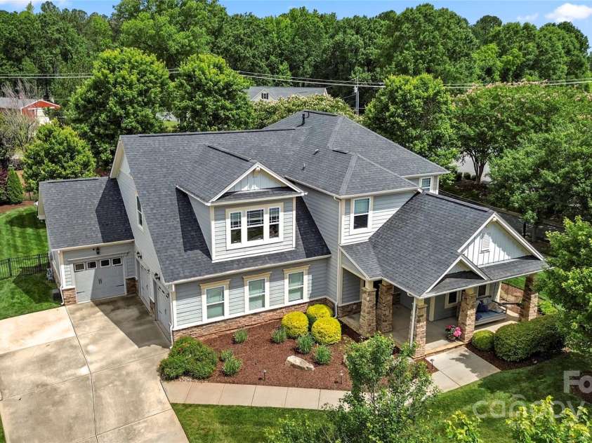 17425 Closest Pin Drive, Huntersville, NC 28078.  MLS# CAR4279964, YatesRealty ID 27849. 