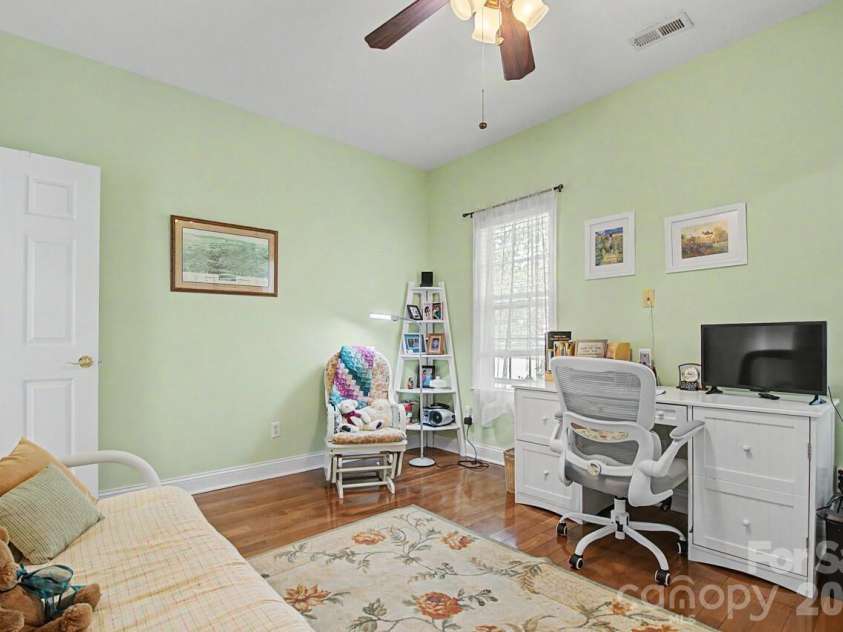 606 Carriage Commons Drive, Hendersonville, NC 28791.  MLS# CAR4386176, YatesRealty ID 27849. 