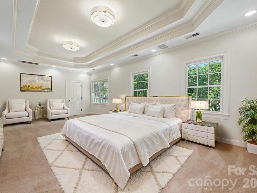 946 Laurel Creek Lane, Charlotte, NC 28211.  MLS# CAR4298519, YatesRealty ID 2785. 4th bedroom or Bonus Room on 2nd level Master