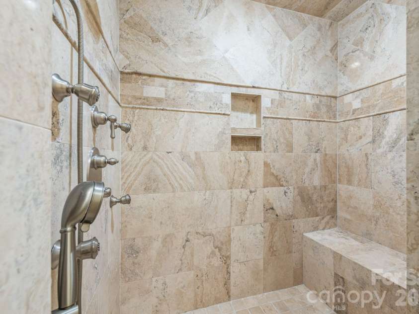 946 Laurel Creek Lane, Charlotte, NC 28211.  MLS# CAR4298519, YatesRealty ID 2785. Primary Shower Ensuite