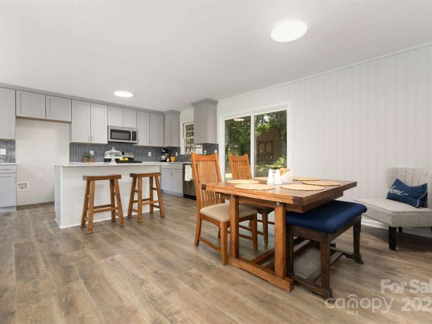 1948 Marett Boulevard, Rock Hill, SC 29732.  MLS# CAR4279829, YatesRealty ID 27851. 