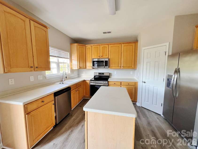 6748 Mountain Majesty Way, Huntersville, NC 28078.  MLS# CAR4373594, YatesRealty ID 27851. 